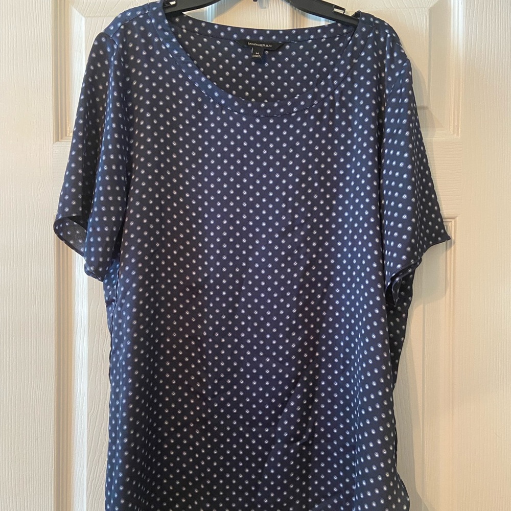 Navy tunic. Small print. Express. Medium.